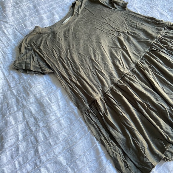 Truly Madly Deeply Green Dusty Road Peplum Tee - Picture 3 of 6